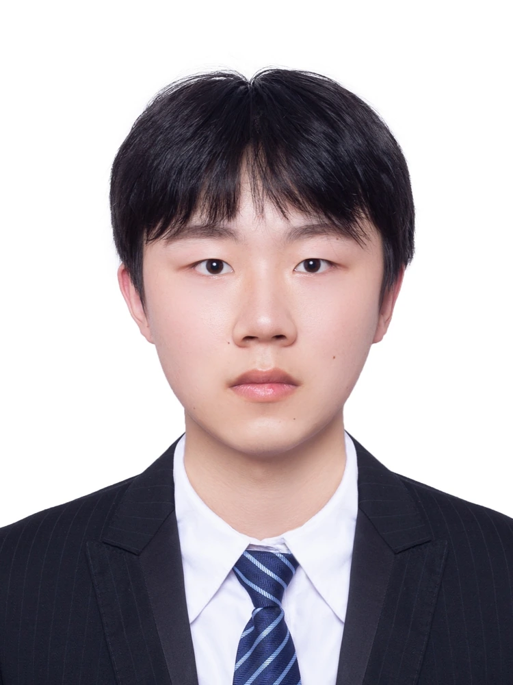 李旭 portrait