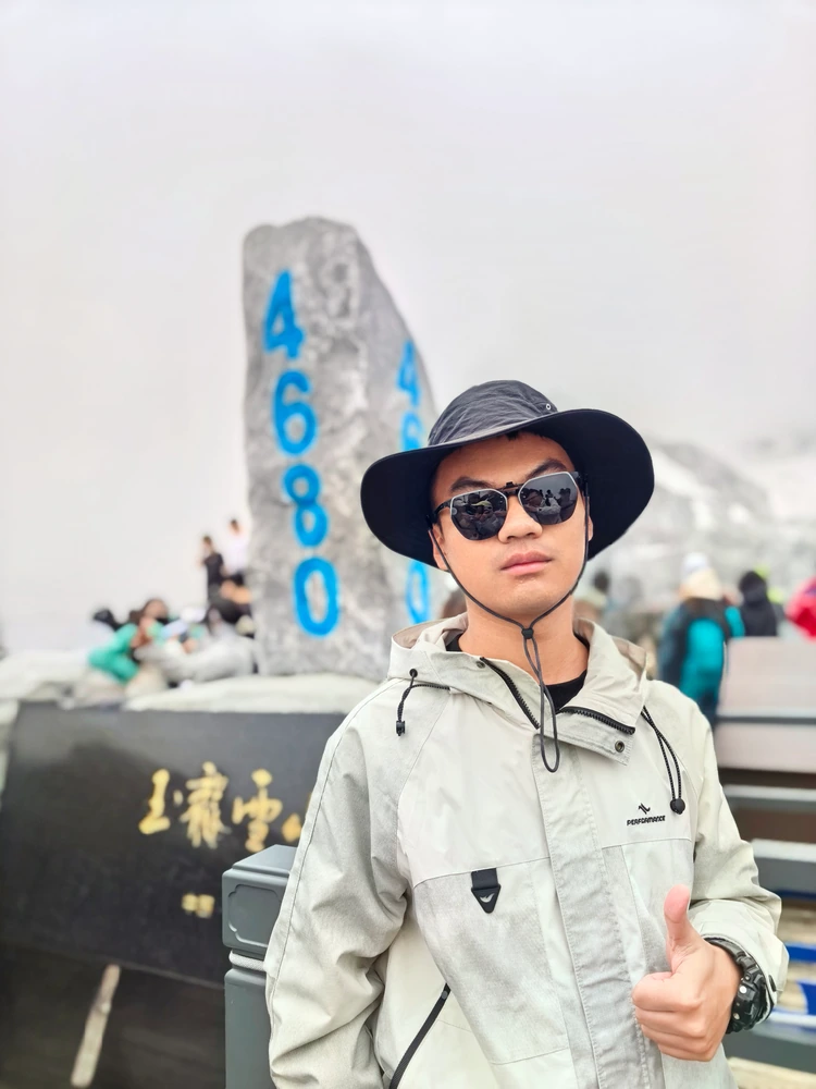 张天宇 portrait